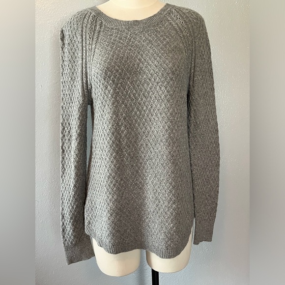 LOFT crew neck cable knit sweater, cotton and wool, size Medium - Picture 1 of 7